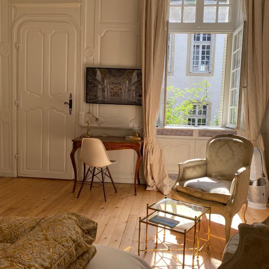 L'Appartement By Merveilles De Marie Lons-le-Saunier Exterior photo